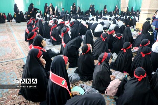 اجرای سرود سلام فرمانده در مسجد مقدس جمکران-1