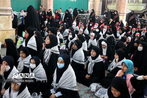 اجرای سرود سلام فرمانده در مسجد مقدس جمکران-1