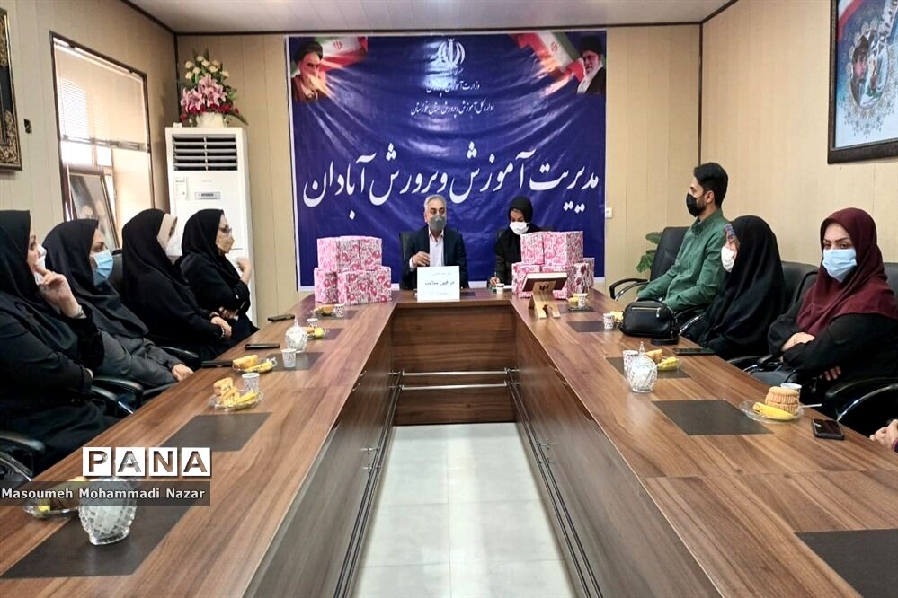 آیین تقدیر از مراقبین سلامت شهرستان آبادان