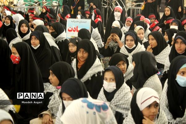 اجرای سرود 1400 نفری سلام فرمانده دانش آموزان در مسجد جمکران-4