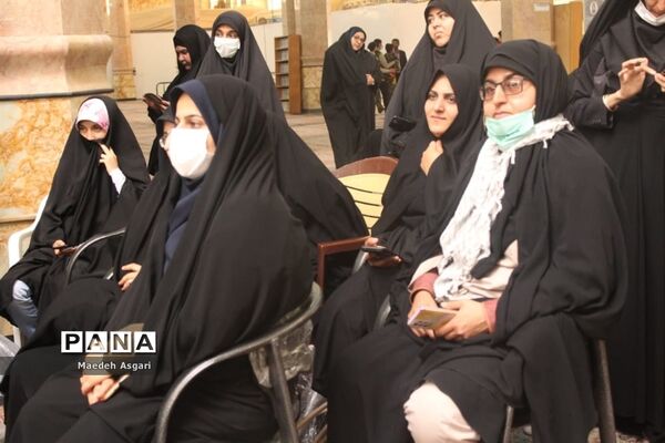 اجرای سرود 1400 نفری سلام فرمانده دانش آموزان در مسجد جمکران-4
