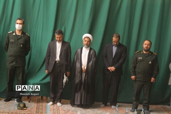 اجرای سرود 1400 نفری سلام فرمانده دانش آموزان در مسجد جمکران-4
