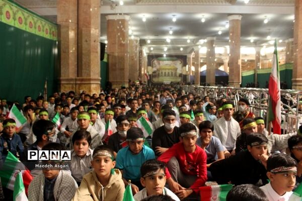 اجرای سرود 1400 نفری سلام فرمانده دانش آموزان در مسجد جمکران-4