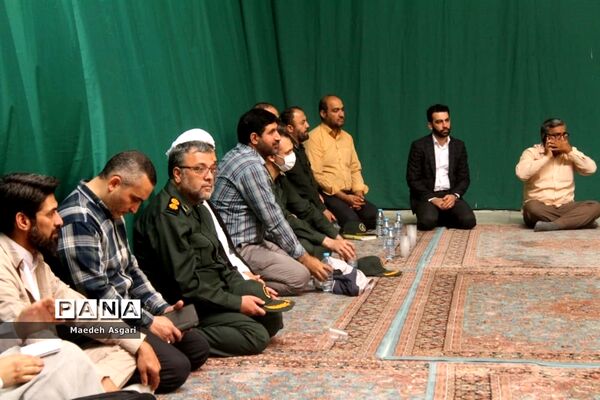 اجرای سرود 1400 نفری سلام فرمانده دانش آموزان در مسجد جمکران-4