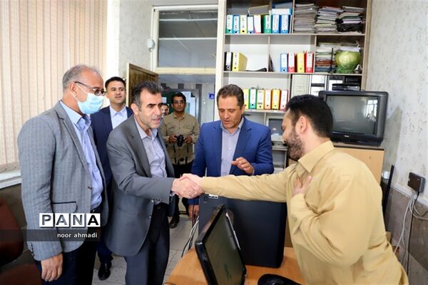 بازدید مدیرکل آموزش و پرورش از آموزش و پرورش ناحیه3 کرمانشاه