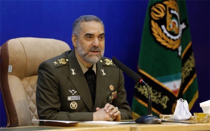 هواپیمای ترابری «سیمرغ» با حضور وزیر دفاع رونمایی شد