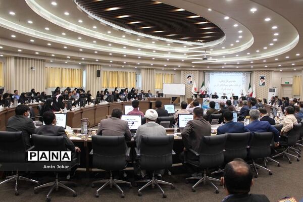 نشست مجمع فرهنگیان بسیجی استان فارس