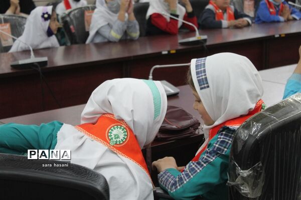 آیین تقدیر از برگزیدگان جشنواره شاد و مدرسه انقلاب در گلوگاه