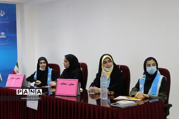 مرحله نیمه نهایی مناظره دختران در مازندران