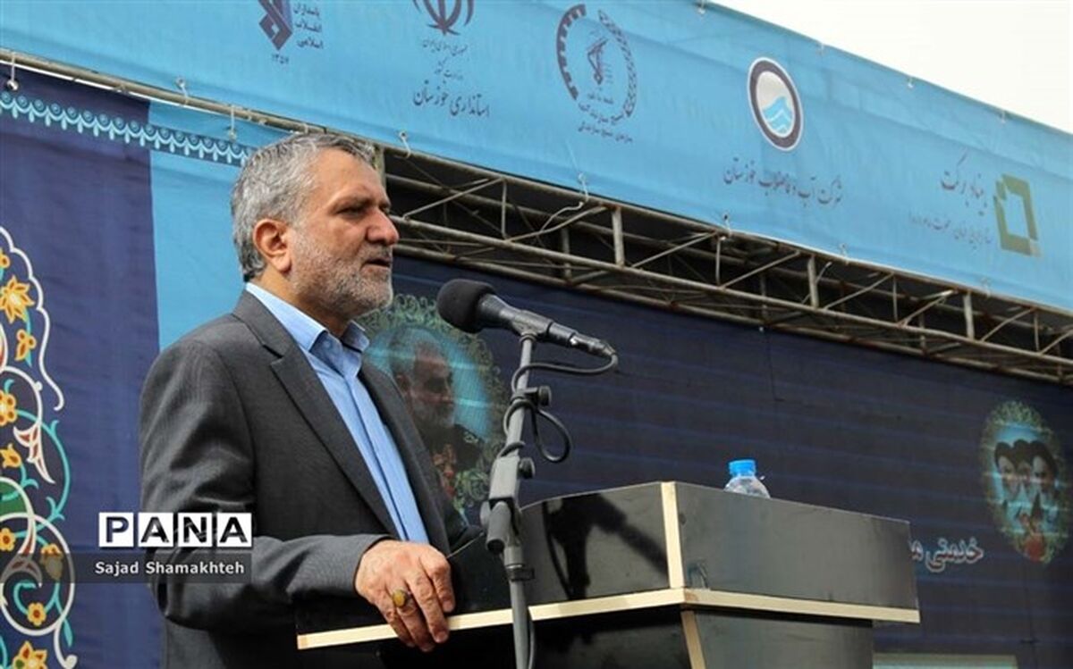 دولت برای اصلاح ساختار به ویژه متون درسی قاطعانه به آموزش و پرورش کمک می‌کند
