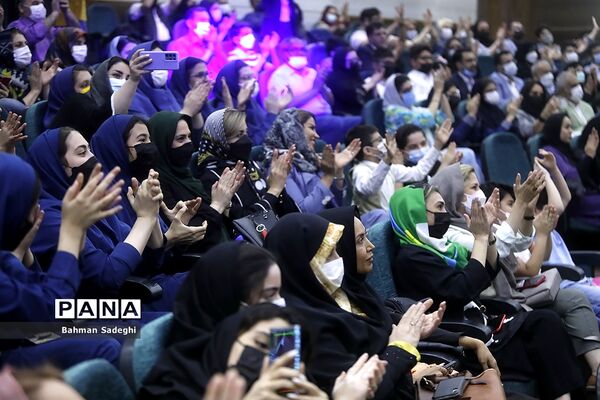 اختتامیه چهارمین جشنواره پروژه‌های دانش‌آموزی فرهیختگان جوان