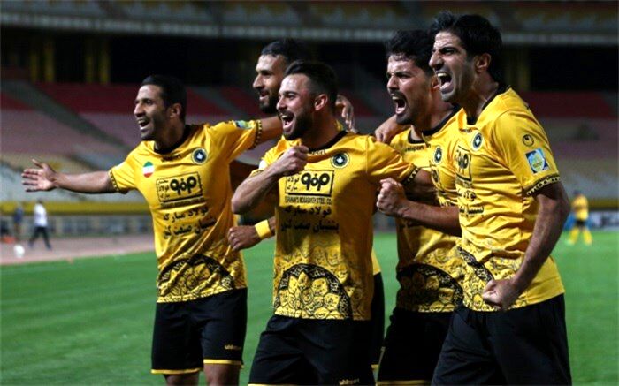 سپاهان جای پرسپولیس را گرفت