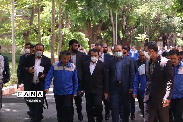 بازدید رئیس کل بانک مرکزی از صنعت استان آذربایجان آذربایجان شرقی