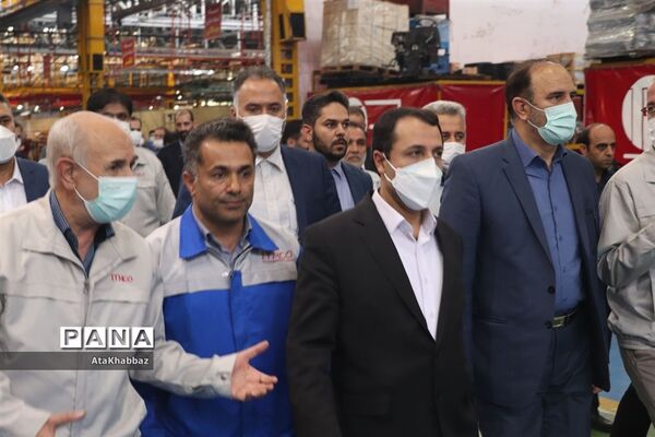 بازدید رئیس کل بانک مرکزی از صنعت استان آذربایجان آذربایجان شرقی