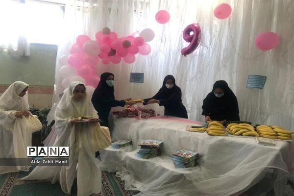 مراسم جشن تکلیف دانش‌آموزان دختر مدرسه توفیق