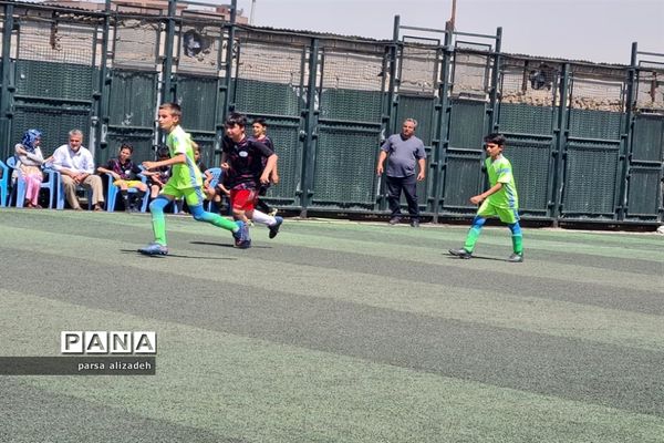 برگزاری مسابقات ۶ جانبه فوتبال به‌مناسبت آزادی خرمشهر در تهران