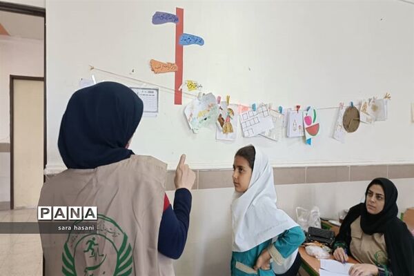 پایش ناهنجاری‌های قامتی در شهرستان گلوگاه