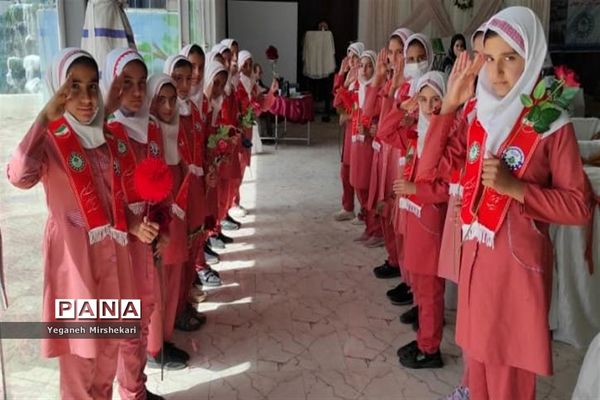 آیین جشن سپاس معلم و گرامیداشت سالروز تاسیس سازمان دانش‌آموزی در سرچهان