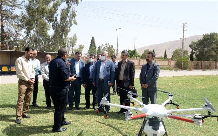 برگزاری سومین دوره آموزش خلبانی پهپادی کشاورزی در شیراز