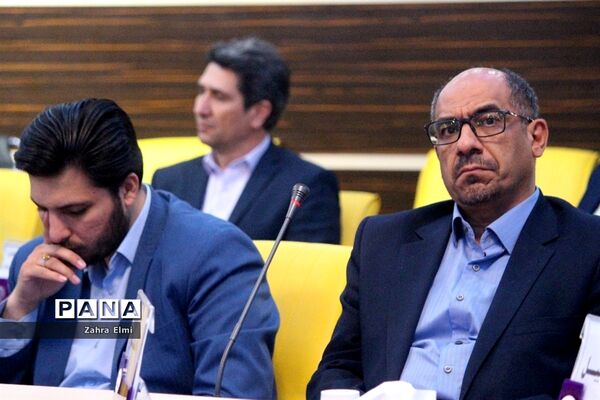 اولین روز گردهمایی روسای ادارات اطلاع‌رسانی و روابط عمومی آموزش و پرورش استان‌های سراسر کشور در تبریز