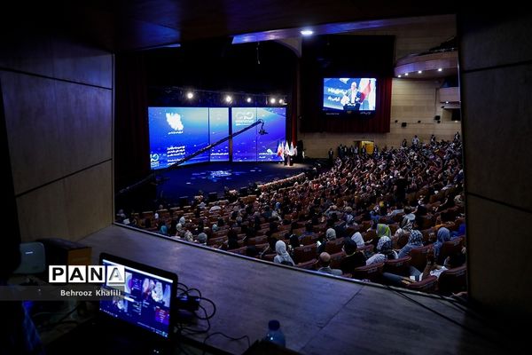 مراسم روز ملی اهدای عضو در تهران