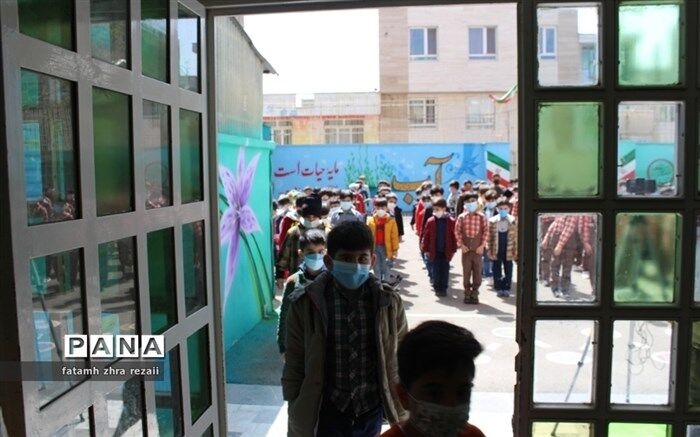 بازگشت دانش‌آموزان به نظم، همکاری و حال و هوای خوب در مدارس