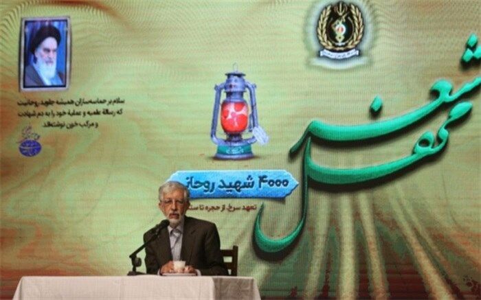 حربه دشمن ضربه به روحانیت است
