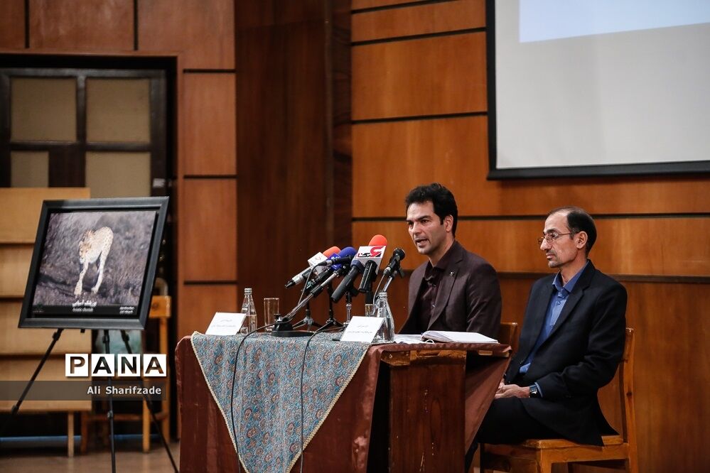نشست خبری فرصت‌ها و چالش‌های تکثیر در اسارت گونه‌های جانوری در معرض انقراض