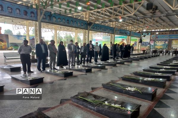 آیین میثاق کارکنان اداری آموزش و پرورش با شهدای ملارد