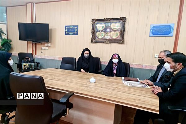 تقدیر از رابط خبرگزاری پانا و مدیر دارالقرآن امام علی (ع)