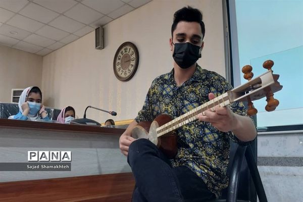 آیین تقدیر از خبرنگاران پانا و سفیران سلامت در ناحیه ۲ اهواز