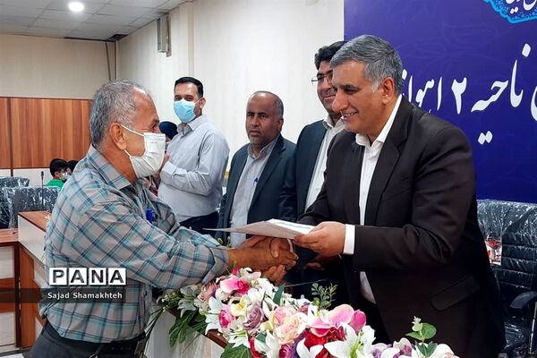 آیین تقدیر از خبرنگاران پانا و سفیران سلامت در ناحیه ۲ اهواز