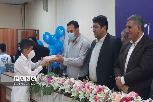 آیین تقدیر از خبرنگاران پانا و سفیران سلامت در ناحیه ۲ اهواز