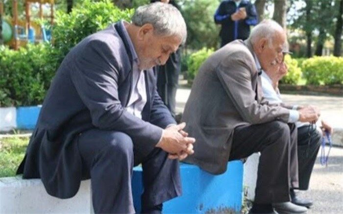 خبر وزیر کار درباره زمان اعمال افزایش حقوق بازنشستگان