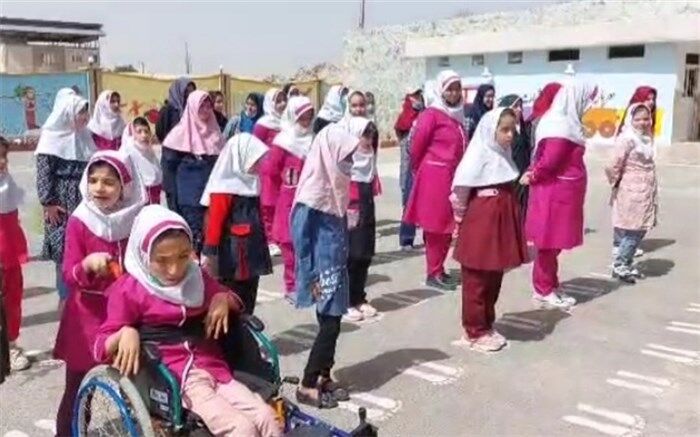 پویش« سلام فرمانده» در مدارس استثنایی شور ملی و عاطفی برای دانش‌آموزان ایجاد کرد/فیلم