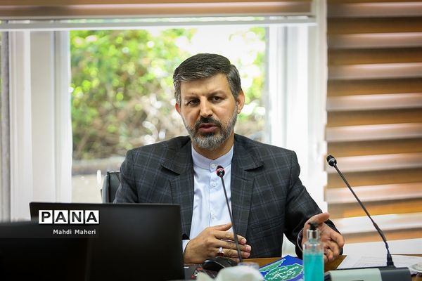 نخستین جلسه شورای سیاستگذاری اجرایی سند نظام جامع راهنمایی و مشاوره و کمیته ملی پیشگیری از آسیب‌های اجتماعی دانش‌آموزان