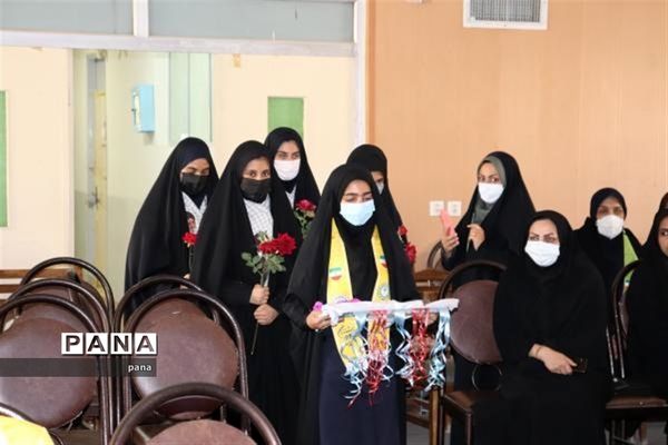 حضور رئیس سازمان دانش‌آموزی فارس در جمع مربیان و دانش‌آموزان پیشتاز شهرستان بوانات