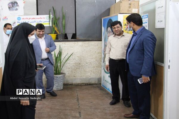 نشست معاون پرورشی و فرهنگی آموزش و پرورش استان بوشهر با کارکنان سازمان دانش‌آموزی