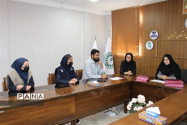 تقدیر از خبرنگار دانش‌آموزان فعال پانا زنجان