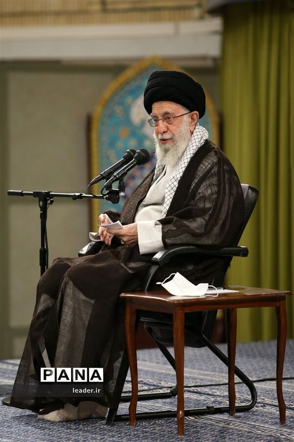 دیدار رئیس و نمایندگان مجلس شورای اسلامی با رهبر انقلاب