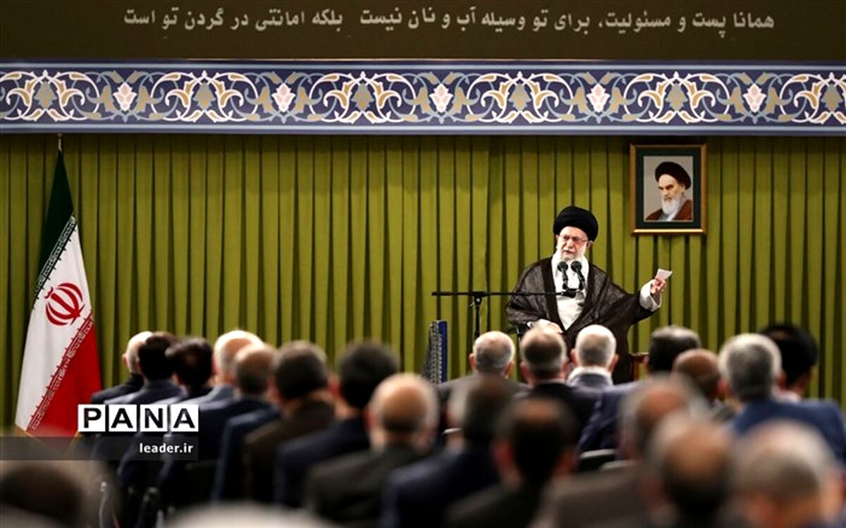 مجلس قطعا باید در مدل بررسی طرح‌ها، لوایح و انتقاد و نظارت یک بازنگری اساسی صورت دهد