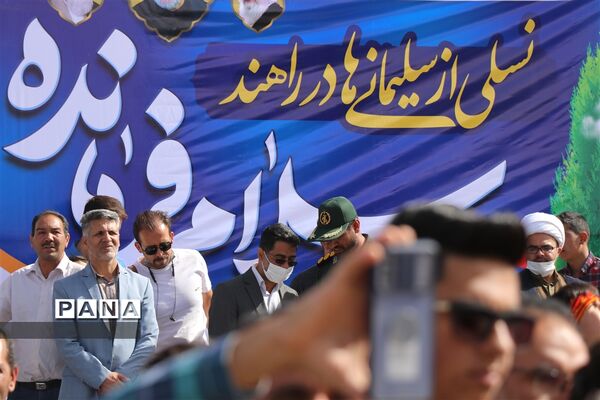 پویش سلام فرمانده با حضور دهه نودی‌های ابرکوه