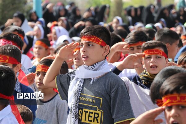 پویش سلام فرمانده با حضور دهه نودی‌های ابرکوه
