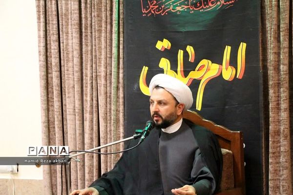 برگزاری مراسم شهادت امام جعفر صادق در دفتر امام جمعه رودهن