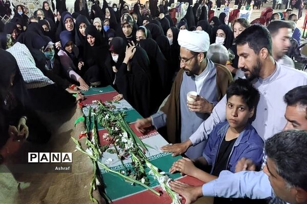 مراسم تشییع شهدای گمنام در استان مقدس امام‌زاده سلطان سید علی (ع ) نایین