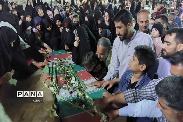 مراسم تشییع شهدای گمنام در استان مقدس امام‌زاده سلطان سید علی (ع ) نایین