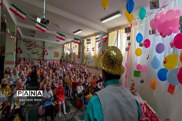 برگزاری جشن الفبا در مدرسه دخترانه توفیق رباط‌کریم
