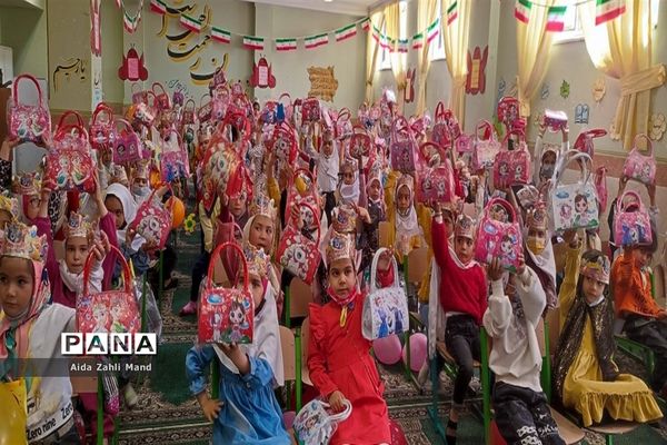 برگزاری جشن الفبا در مدرسه دخترانه توفیق رباط‌کریم