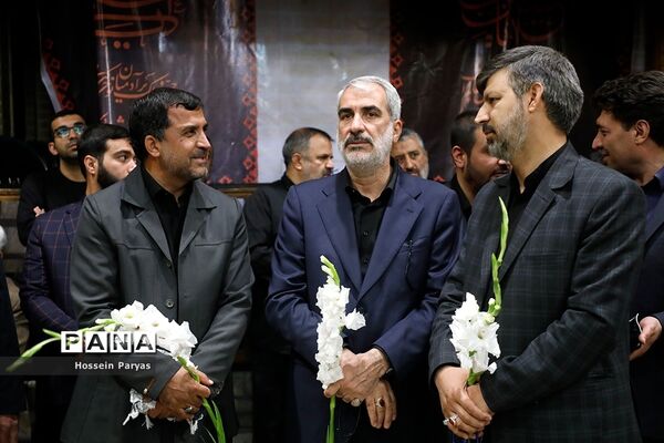 آیین تشییع دو شهید گمنام دانش‌آموز در اردوگاه شهید باهنر تهران