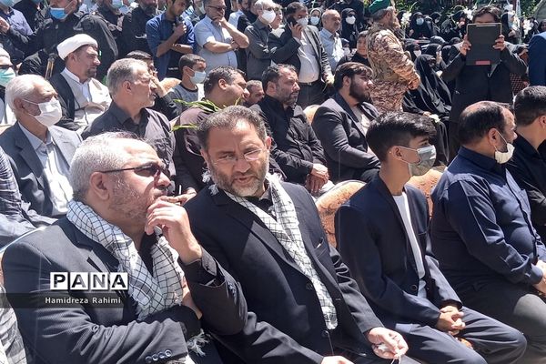 آیین تشیع و تدفین دو شهید دانش‌آموز گمنام دفاع مقدس